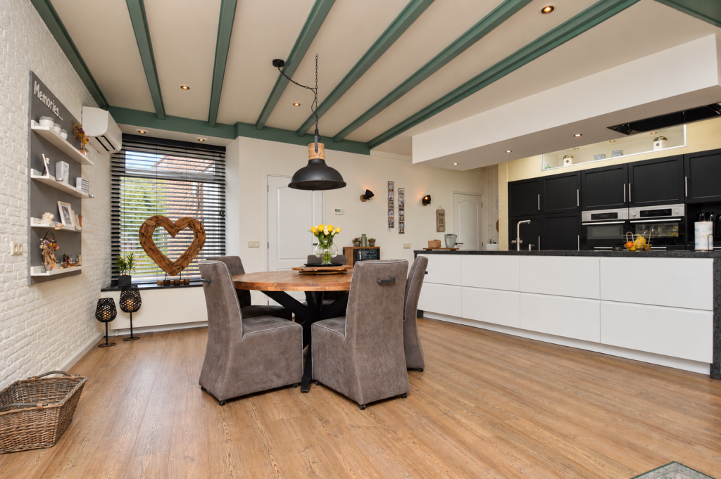 Vrijstaande woning te koop: Milhezerweg 7, Deurne